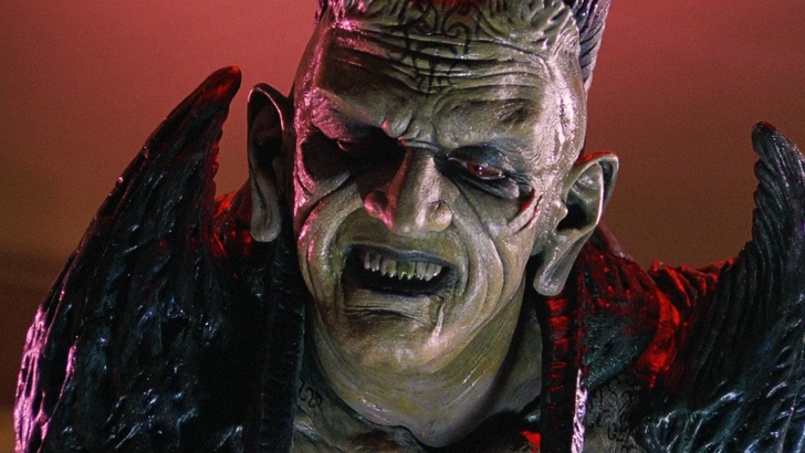 Кадр из фильма Wishmaster, 1997