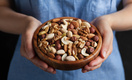 Орехи назвали продуктом, который помогает снизить уровень сахара в крови