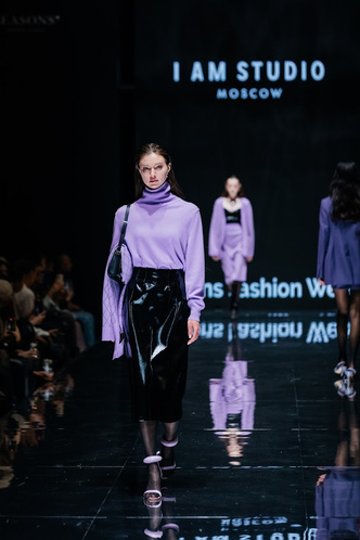 Аврора и Ирина Чайковская показали на Seasons Fashion Week, как в холода стильно носить экокожу