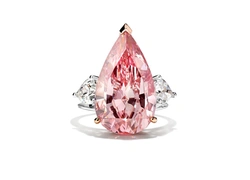 Фантазийные камни: Parure Atelier представил кольцо с розовым бриллиантом