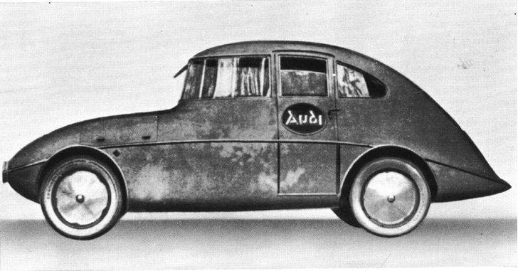 Кто сделал первый в мире автомобиль с аэродинамическим кузовом?