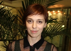 Нелли Уварова обрила голову