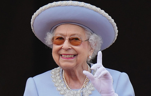 Королева-бунтарка: какие правила протокола нарушала Елизавета II