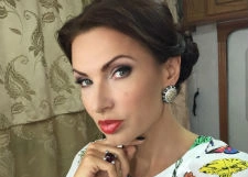 Эвелина Бледанс: «Хожу, оглядываясь, не плеснут ли мне серной кислотой в лицо»