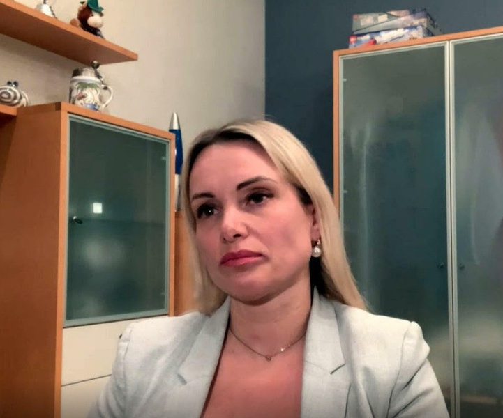 Марина Овсянникова начала оправдываться за увольнение из немецкого издания