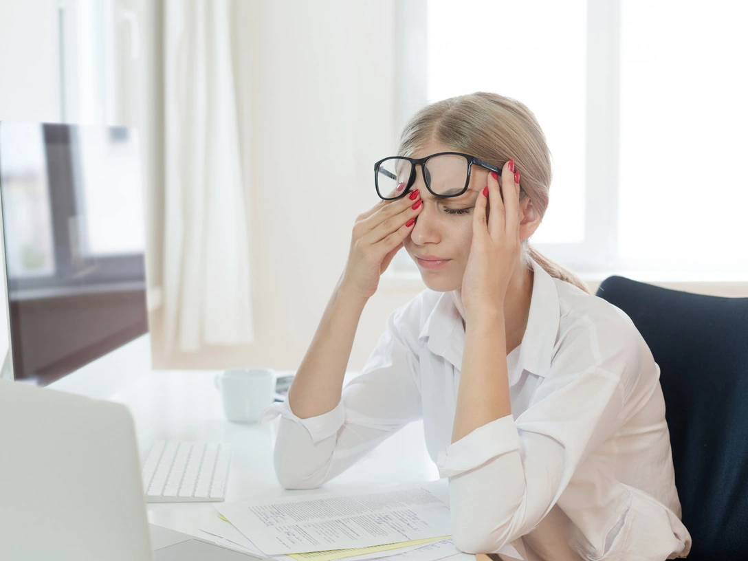 Пора к окулисту: 5 неочевидных признаков того, что ваше зрение ухудшается | marieclaire.ru