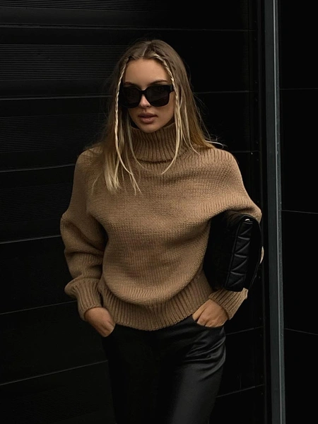 Свитер You WannaЦена: 5 550 руб.Где купить: you-wanna.ru