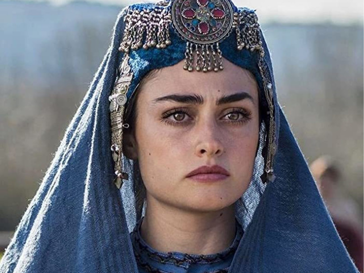 Королевы сердец: 8 самых красивых турецких актрис