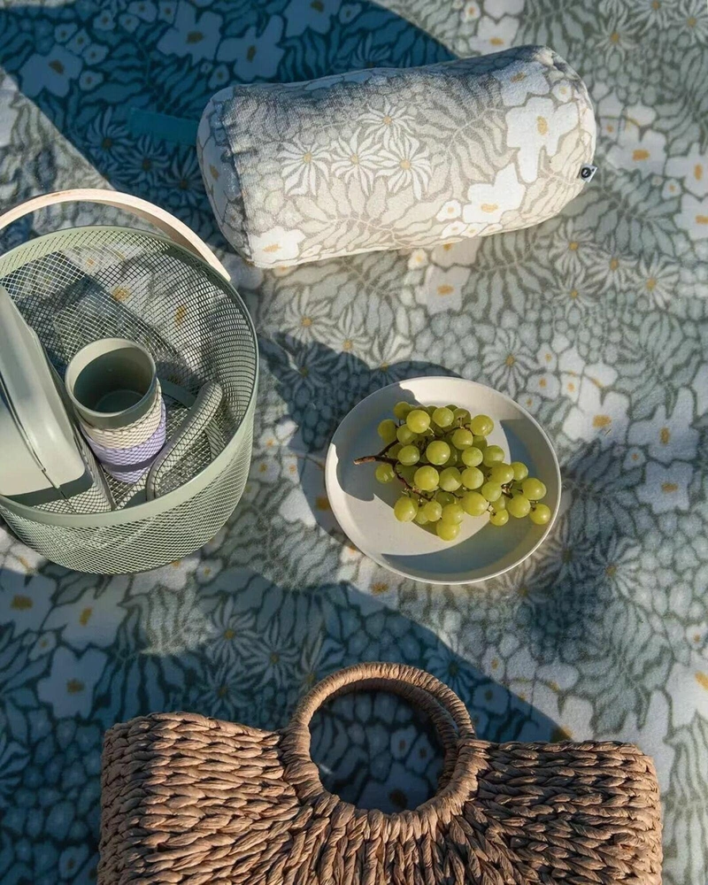 Летний шопинг: красивые покрывала для пикника | mcmaison.ru