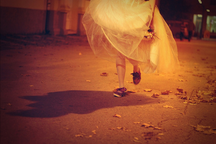 «Как полюбила, так и разлюблю»: невеста сбежала от жениха, прихватив свадебные деньги