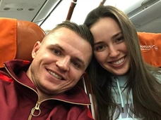Дмитрий Тарасов отпраздновал день рождения в караоке