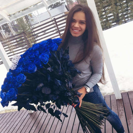 Весна, цветы, подарки: 8 Марта в «Инстаграме» (запрещенная в России экстремистская организация)