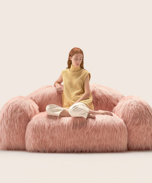 Российский художник разработал пушистый диван для Missana Lab