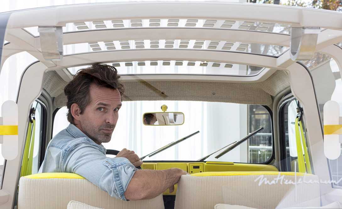 Матье Леаннер превратил Renault 4L в микроотель на колесах | mcmaison.ru