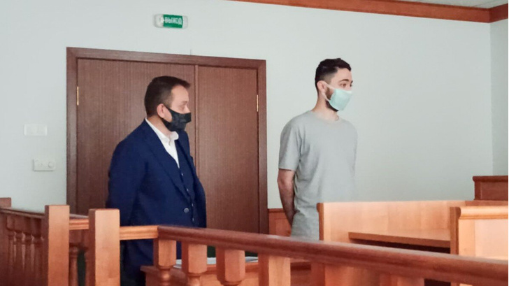 МВД признало пожизненно нежелательным пребывание в России комика Идрака Мирзализаде
