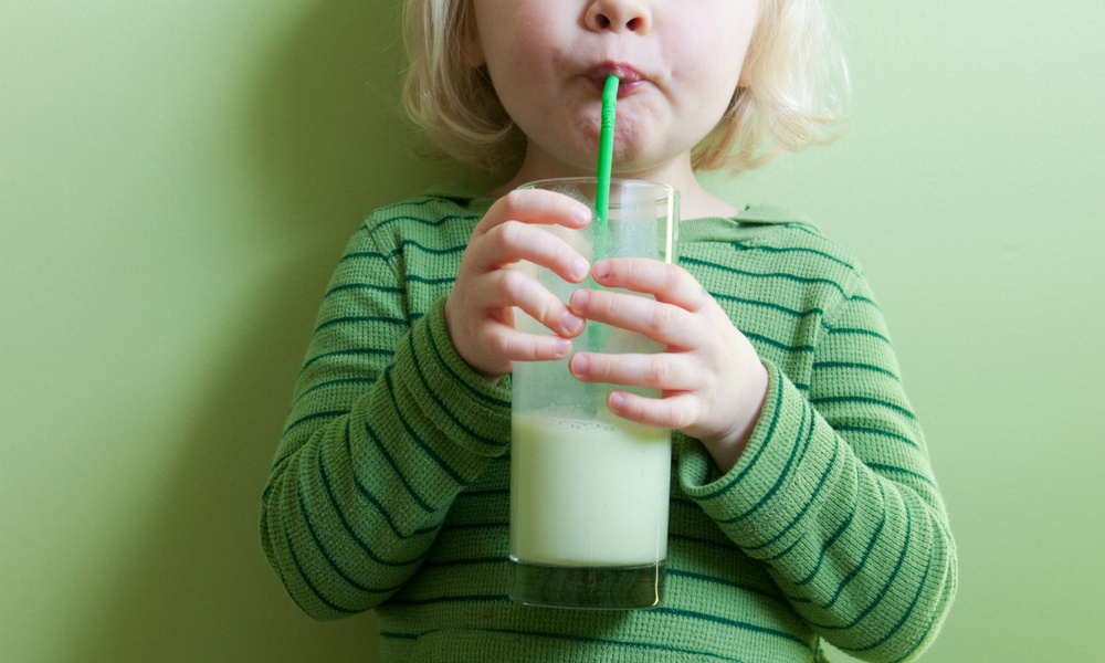 Натуральное молоко для детей польза thumbnail