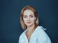 Звезда сериала «Перевал Дятлова» Мария Луговая: «Иногда рыдаю на плече у мужа от усталости»