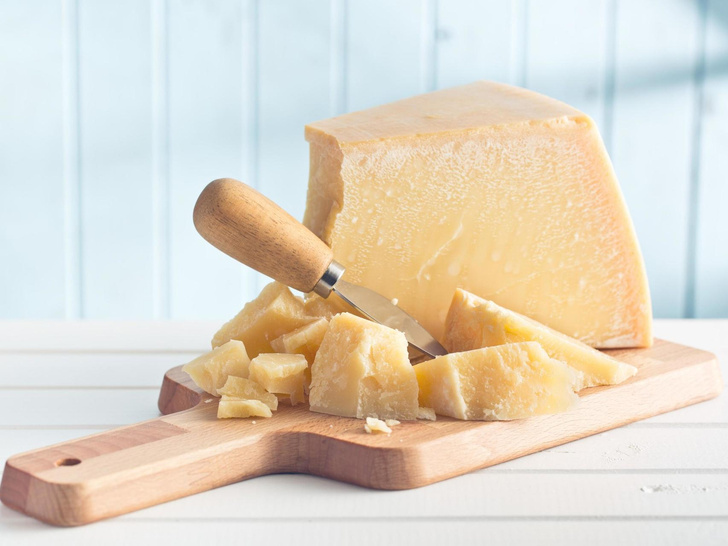 Секрет молодости: 8 видов сыра, которые нужно есть после 45 лет