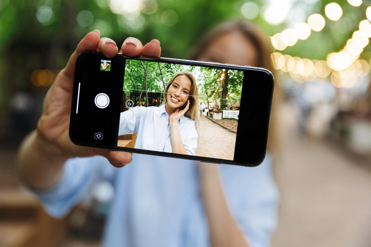 Почему нельзя ставить на обои телефона свою фотографию — это может быть опасно