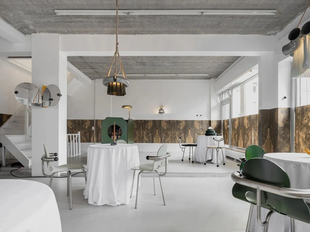 Инсталляция-кафе в Брюсселе | mcmaison.ru