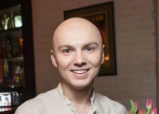 Сергей Ашарин полгода со «СтарХитом»