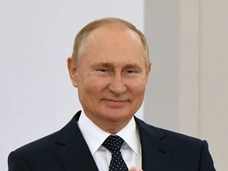 Владимир Путин ушел на самоизоляцию