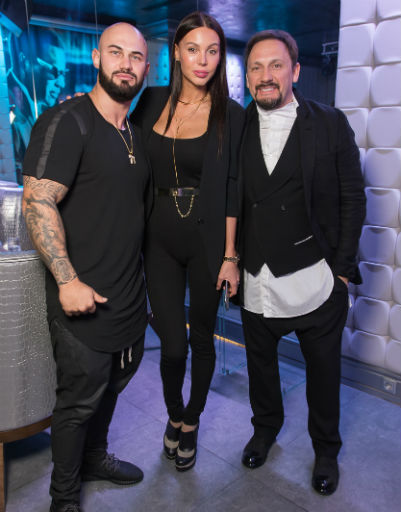 Джиган с женой Оксаной Самойловой и Стасом Михайловым | Источник: Григорий Надток, Евгений Николаев