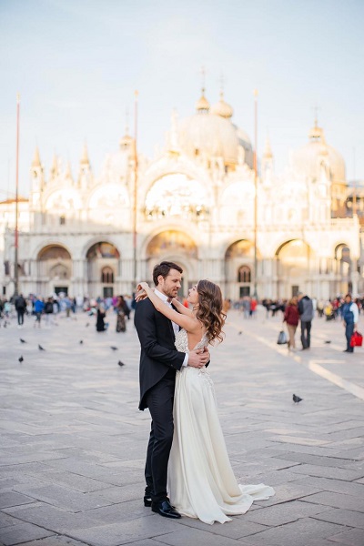 Евгений Пронин и Кристина Арустамова снялись на фоне главных достопримечательностей Венеции