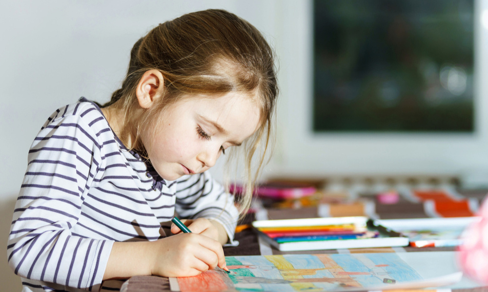 Почему дети рисуют на руках ответ психолога
