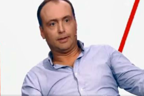 Марк поведал, что по сей день не может простить предательства экс-возлюбленной | Источник: кадр из программы
