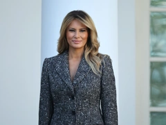 Мрачные тени и «погребальные урны»: как Мелания Трамп украсила Белый дом к Рождеству в последний раз