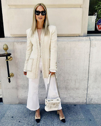 Всегда ли в моде классика фото