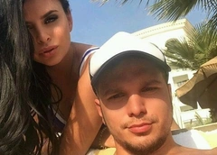 Гусев и Романец показали пикантные фото с отпуска
