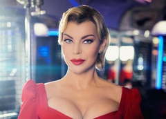 Лада Дэнс: «Раньше я гоняла как сумасшедшая, но устала платить штрафы»