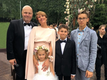 Алексей Кортнев остановил ремонт из-за нехватки денег