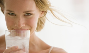 Самая простая диета: жвачка и холодная вода