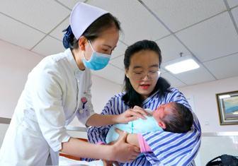 Инфографика Поднебесной: как сокращается рождаемость в Китае