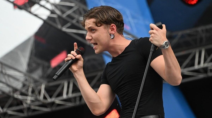 Почему я каждый год ходила на концерты «Зверей», а теперь полюбила Ваню Дмитриенко: откровение миллениала