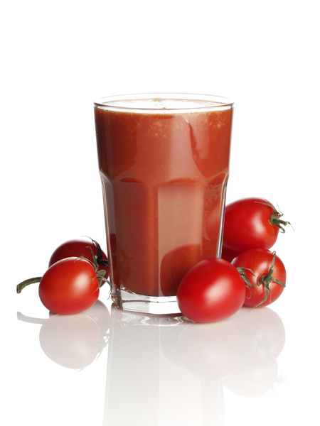 Пьем томатный сок при диете