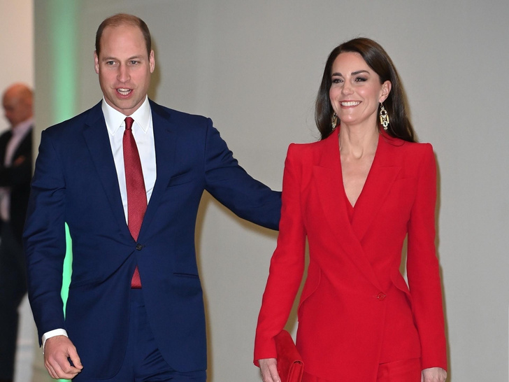 И снова в красном: новый эффектный выход Кейт Миддлтон с принцем Уильямом