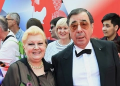Наталья Дрожжина и Михаил Цивин задержаны по делу о махинациях с наследством Баталова