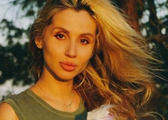 Стало известно имя младшей дочери Светланы Лободы