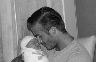 Дэвид Бекхэм (David Beckham) с дочкой Харпер Севен (Harper Seven) Дэвид Бекхэм (David Beckham) с дочкой Харпер Севен (Harper Seven)
