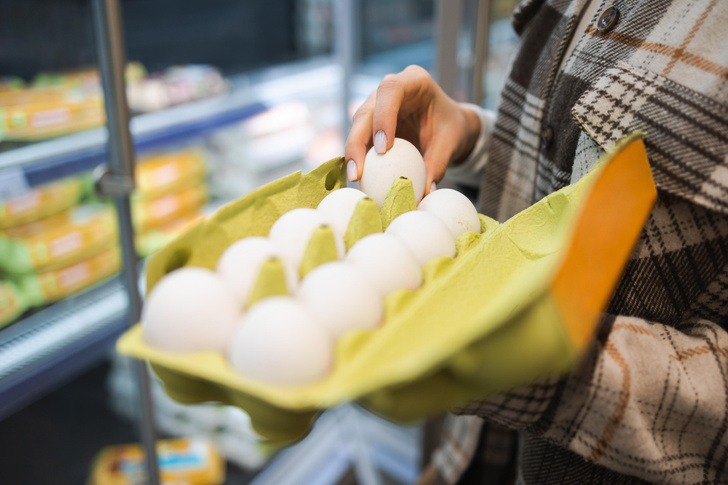 Как прямо в магазине проверить яйца на свежесть