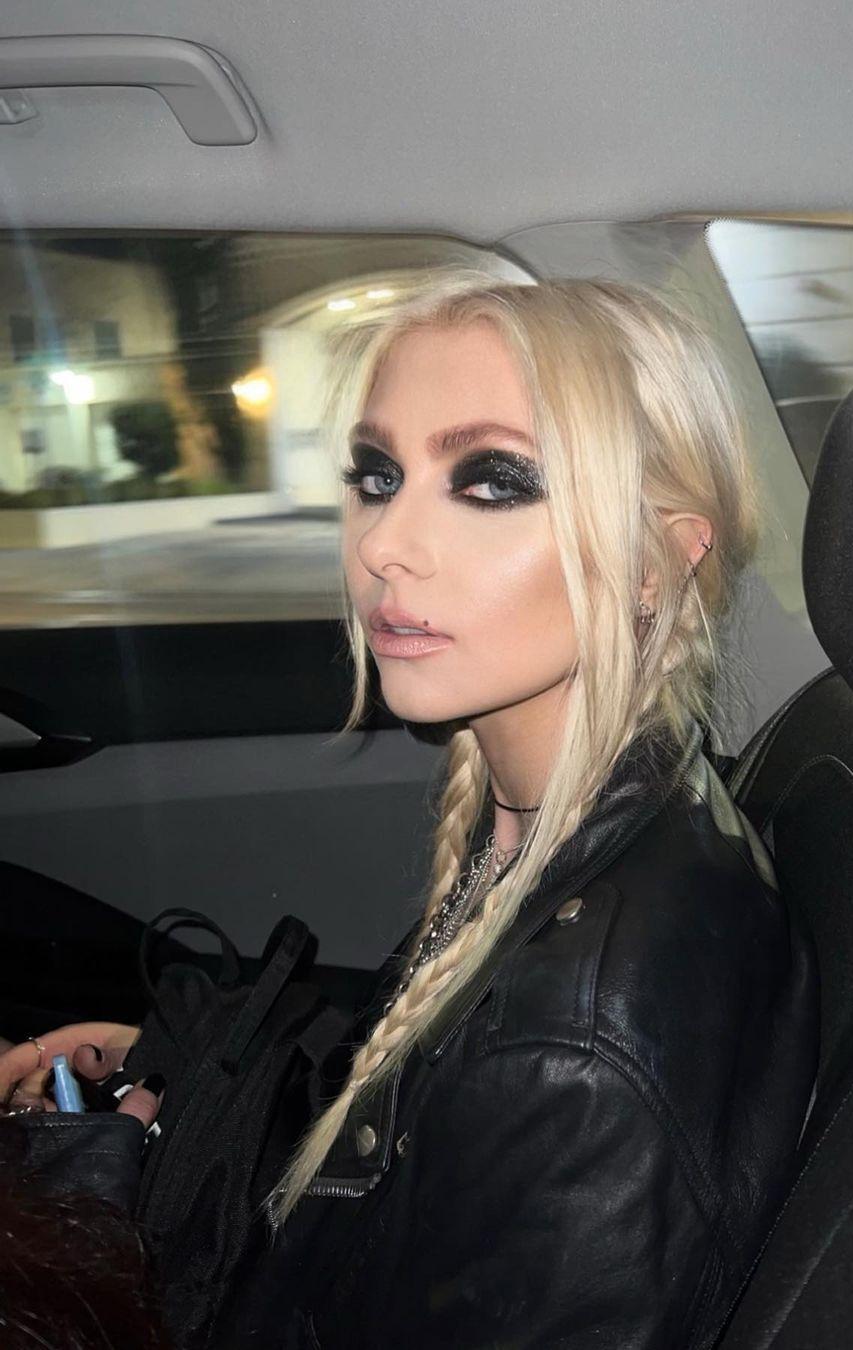 Taylor Momsen Nude Pics Порно Видео | pyti-k-sebe.ru