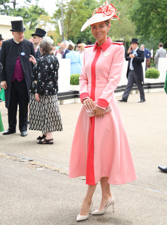 Лучшие образы на открытии скачек Royal Ascot 2023 (и самые безумные шляпы)