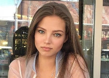 Алеся Кафельникова позирует обнаженной