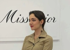 Автомобиль в подарок и признания Милохину. Евгения Медведева отметила 22-летие
