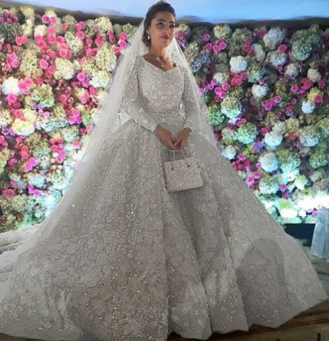 Невеста в платье Elie Saab весом в 25 кг
