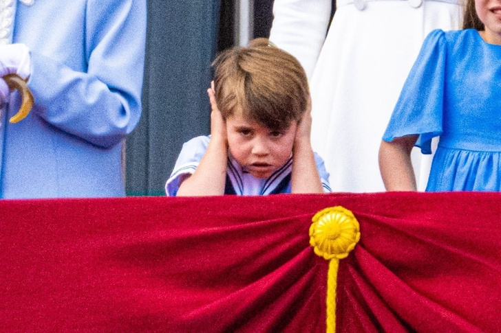 Платиновый юбилей Елизаветы II: в Сети обсуждают только забавные фото принца Луи